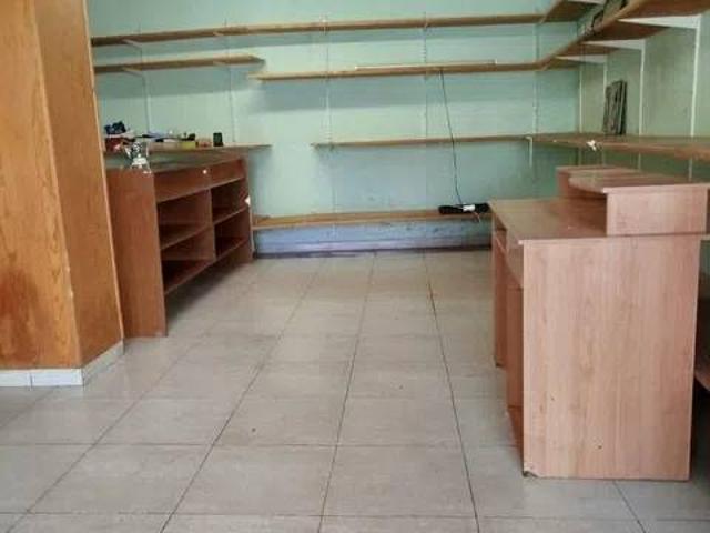 Local Comercial en venta en Valdepeñas, Castilla-La Mancha