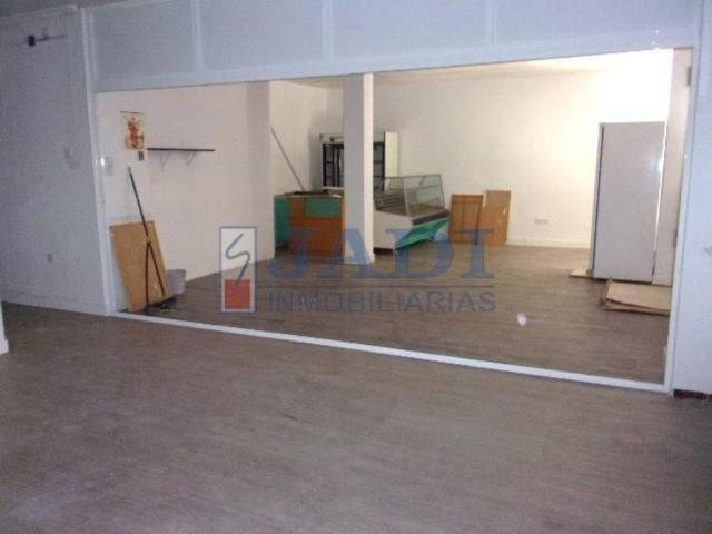 Local Comercial en venta en Valdepeñas, Castilla-La Mancha