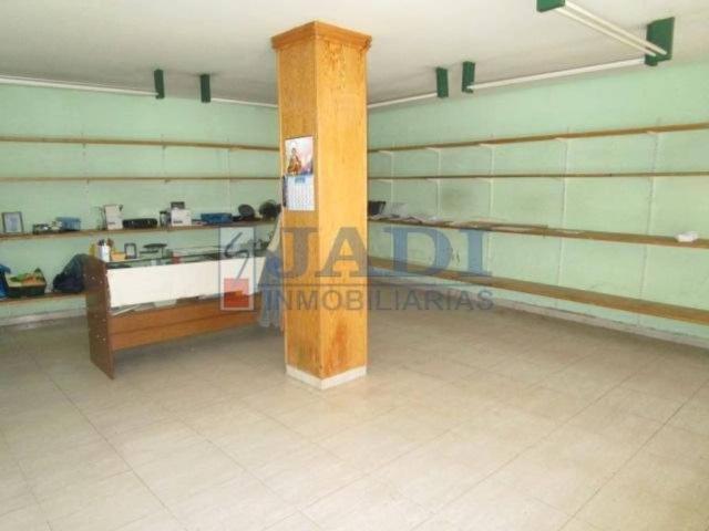 Local Comercial en venta en Valdepeñas, Castilla-La Mancha