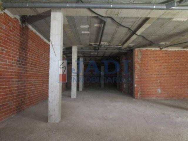 Local Comercial en venta en Valdepeñas, Castilla-La Mancha