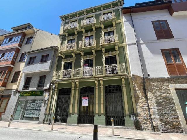 Local Comercial en venta en Valdés, Asturias