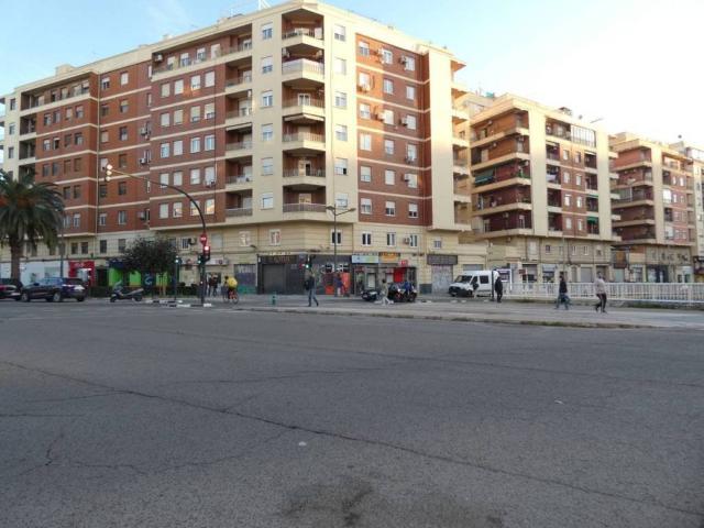 Local Comercial en venta en Benicalap, Comarca de València