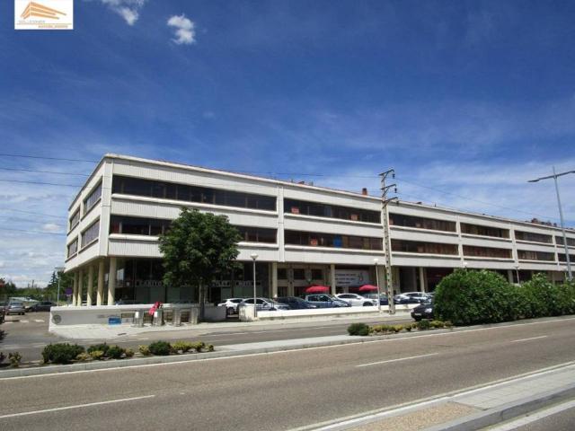 Local Comercial en venta en Delicias - Arco de Ladrillo, Valladolid
