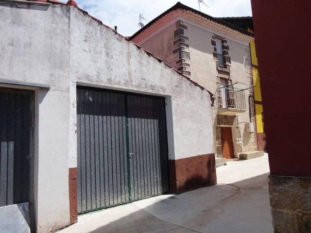 Local Comercial en venta en Valle De Valdelaguna, Castilla y León