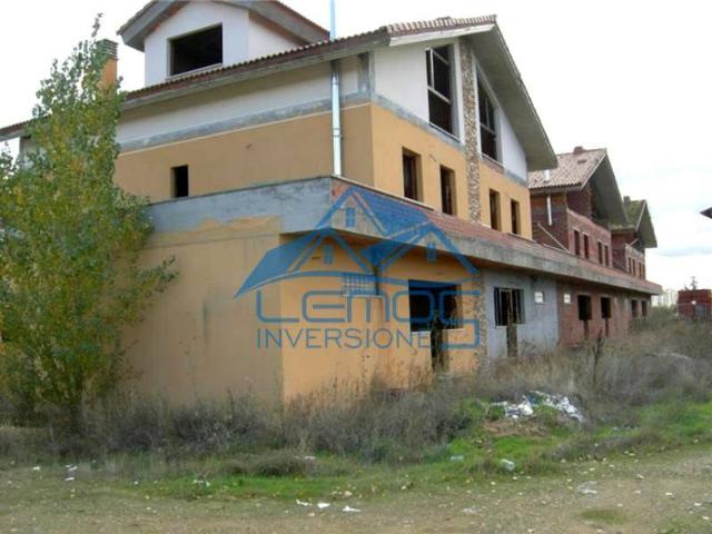 Local Comercial en venta en Vega De Infanzones, Castilla y León