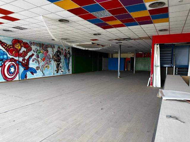 Local Comercial en venta en Vegas Del Genil