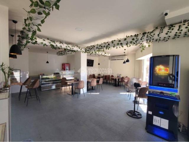 Local Comercial en venta en Velilla De San Antonio, Madrid