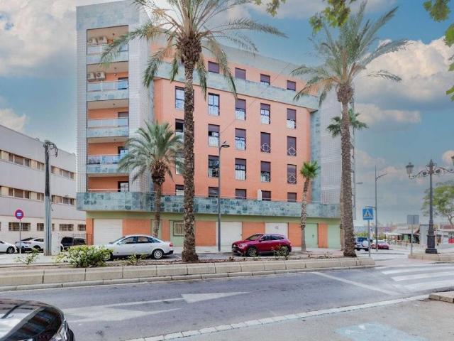 Local Comercial en venta en Vícar, Andalucía