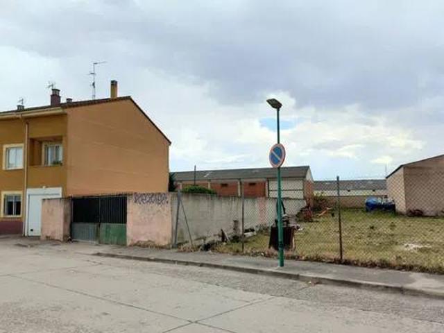 Local Comercial en venta en Villagonzalo Pedernales, Castilla y León