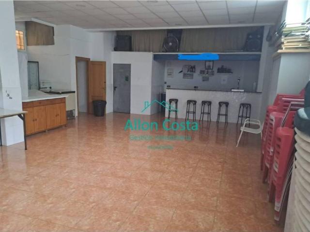 Local Comercial en venta en la Vila Joiosa / Villajoyosa, Alacant / Alicante