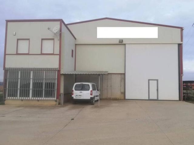 Local Comercial en venta en Villamoronta, Castilla y León