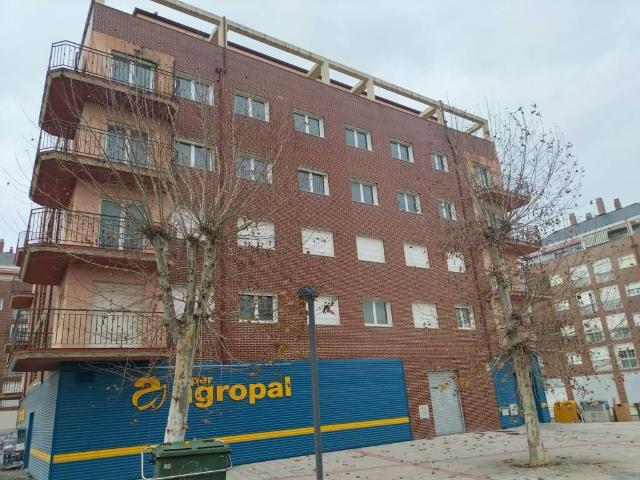 Local Comercial en venta en Villamuriel De Cerrato, Castilla y León
