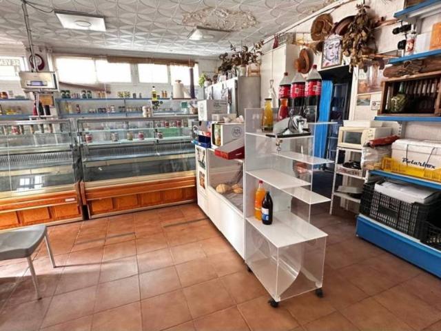 Local Comercial en venta en Castilleja De La Cuesta, Andalucía