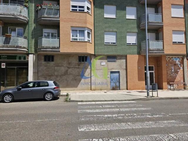 Local Comercial en venta en Navatejera, Villaquilambre