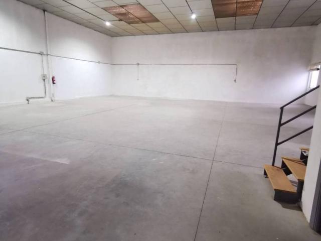 Local Comercial en venta en Villares De La Reina, Castilla y León