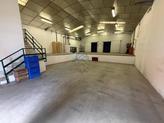 Local Comercial en venta en Villares De La Reina, Castilla y León