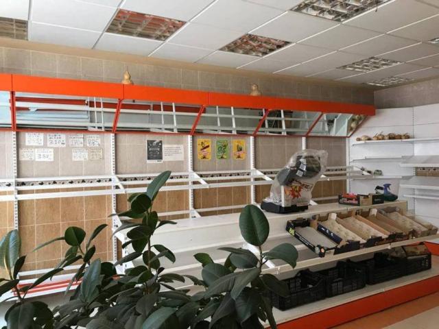 Local Comercial en venta en Villares De La Reina, Castilla y León