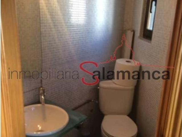 Local Comercial en venta en Villares De La Reina, Castilla y León