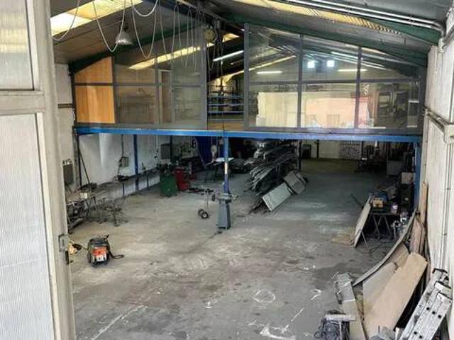 Local Comercial en venta en Villares De La Reina, Castilla y León