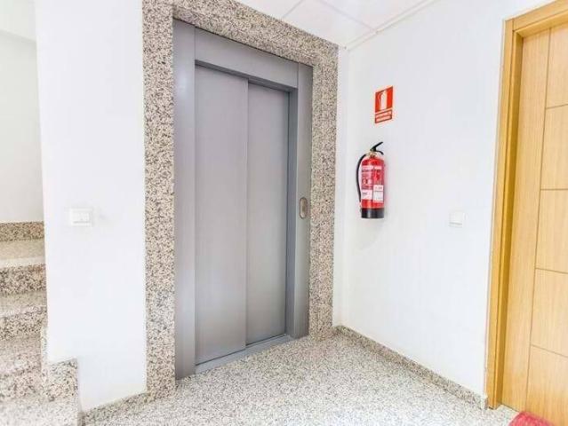 Local Comercial en venta en Villatobas, Castilla-La Mancha