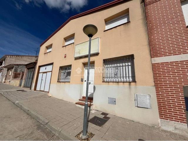 Local Comercial en venta en Villaverde De Medina, Castilla y León