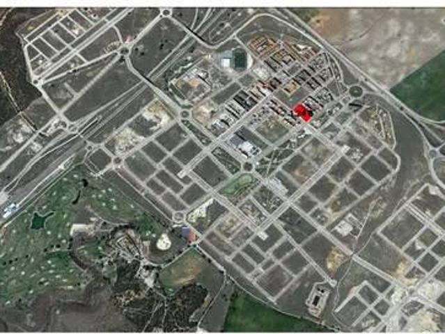 Local Comercial en venta en Valdeluz, Yebes
