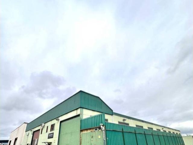 Local Comercial en venta en Yeles