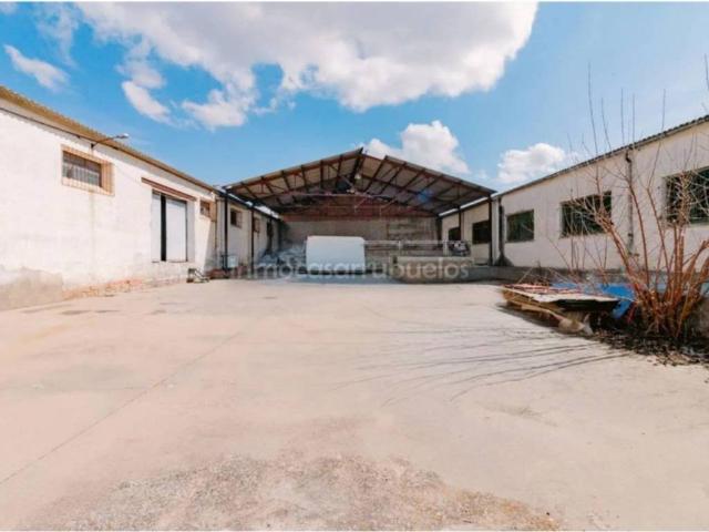 Local Comercial en venta en Yunclillos, Castilla-La Mancha