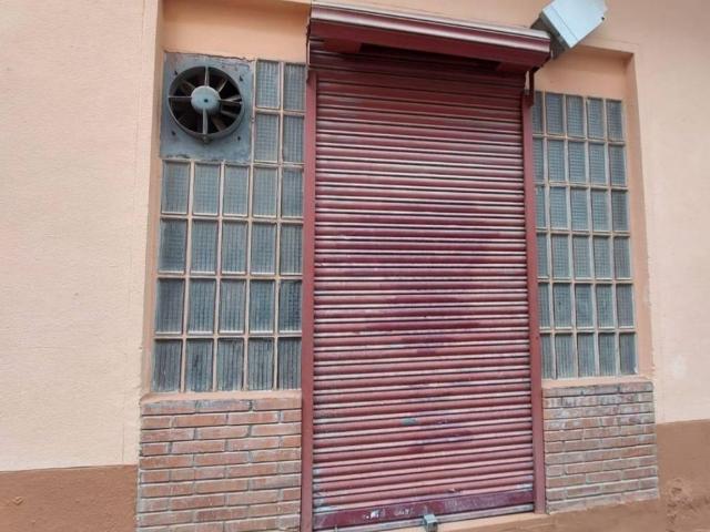 Local Comercial en venta en Delicias, Zaragoza