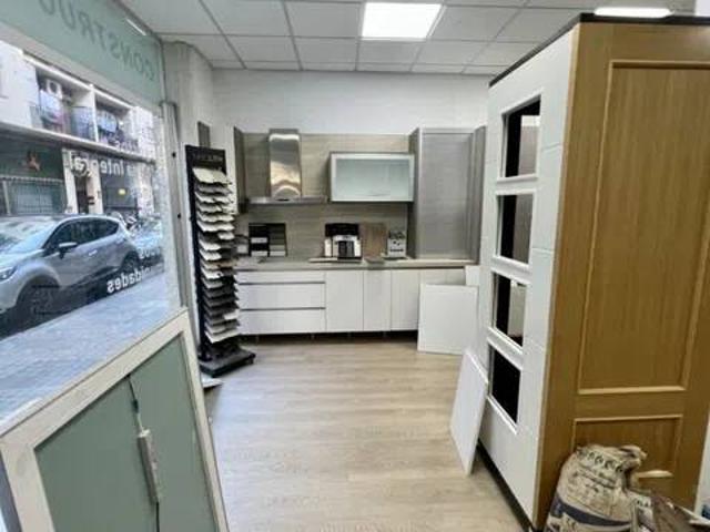 Local Comercial en venta en Delicias, Zaragoza
