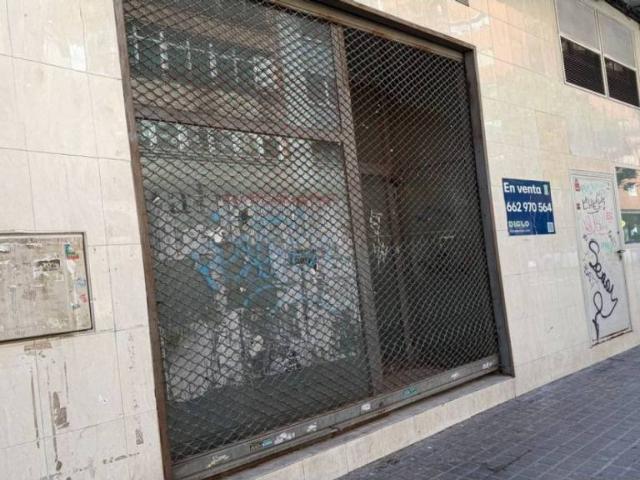 Local Comercial en venta en Delicias, Zaragoza