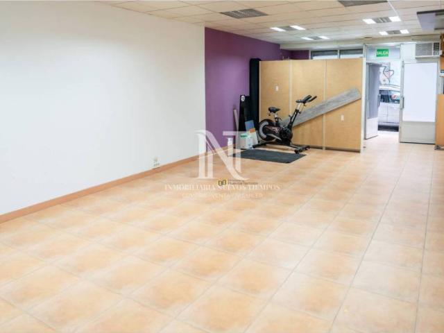 Local Comercial en venta en Delicias, Zaragoza