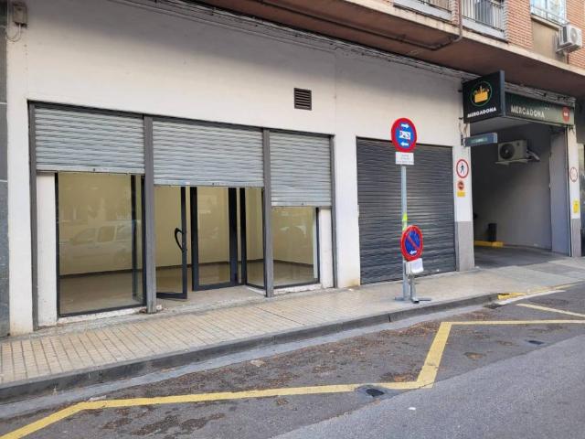 Local Comercial en venta en Delicias, Zaragoza