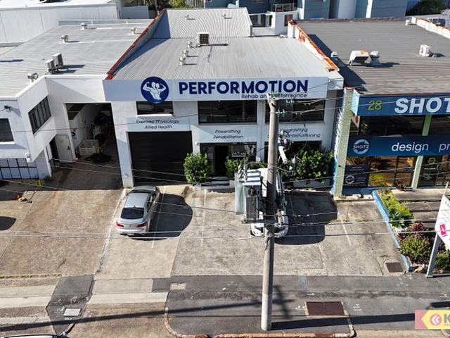 Warehouse for rent in Toombul, Queensland