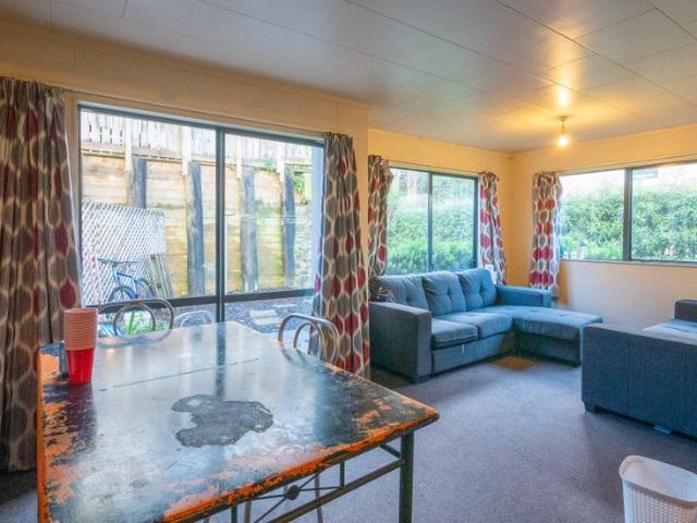 House for rent in Otakou