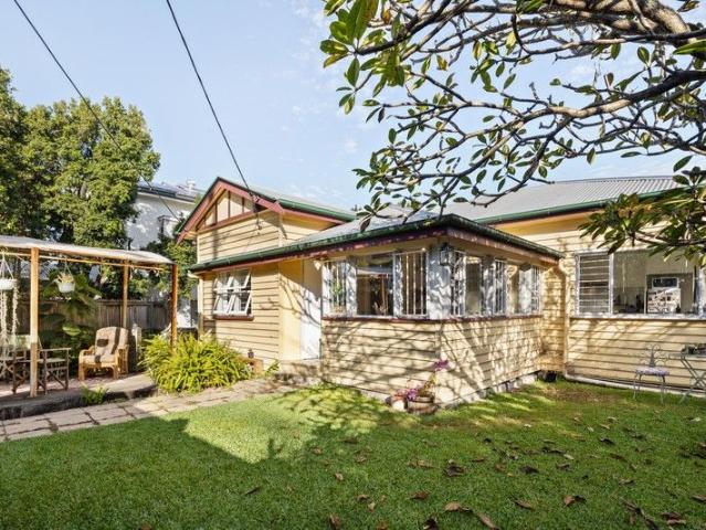 Flat for sale in East Brisbane