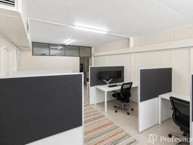 Office for sale in Cairns City, Cairns