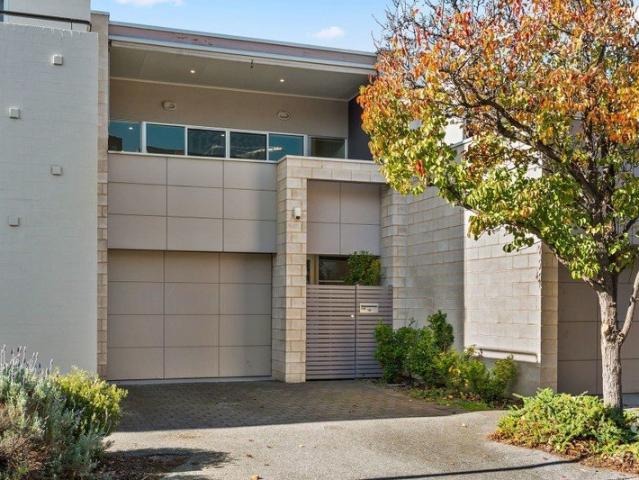 Townhouse for sale in Horseshoe Creek, South Australia