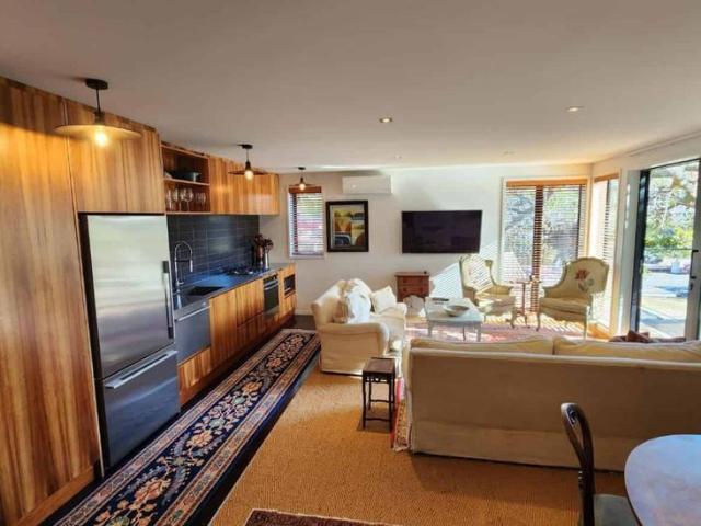 Townhouse for rent in Hillsborough, Taranaki