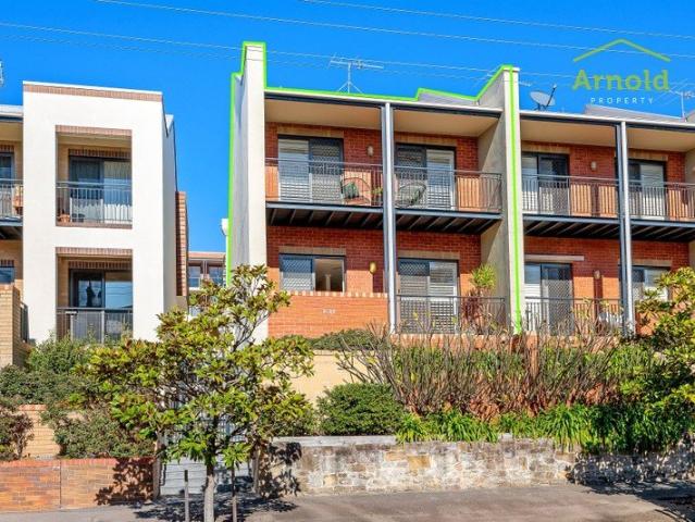 Townhouse for rent in Ambergate, New South Wales