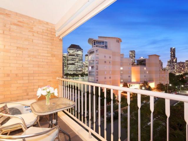 Granny Flat for rent in Toombul, Queensland