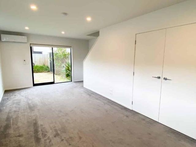 Apartment for rent in Christchurch Central, Linwood-Central-Heathcote Community