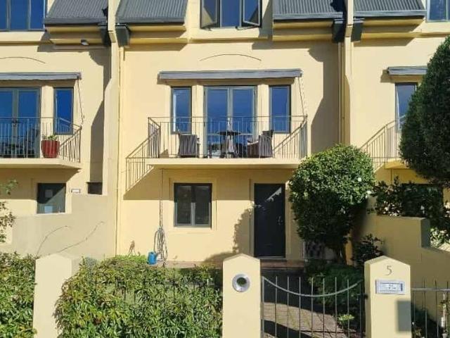 Townhouse for rent in Hamilton, Waikato
