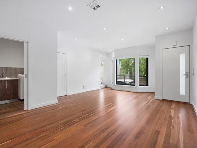 Townhouse for rent in Camerons Creek, Victoria