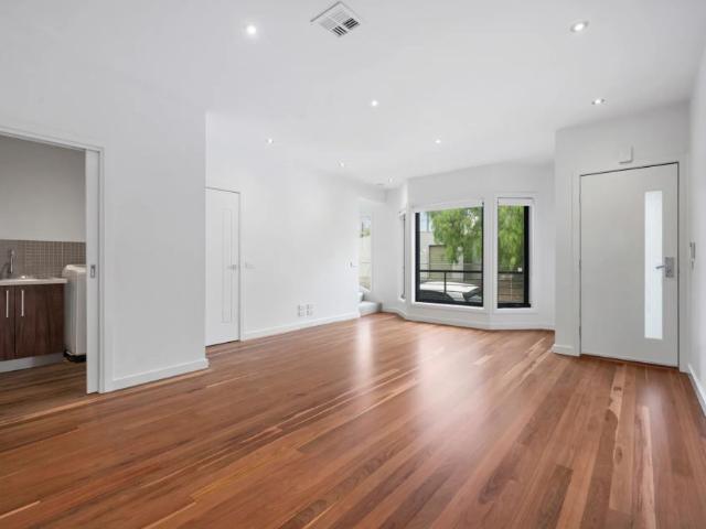 Townhouse for rent in Camerons Creek, Victoria