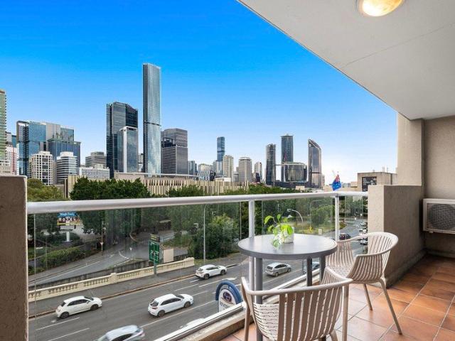 Apartment for sale in Toombul, Queensland