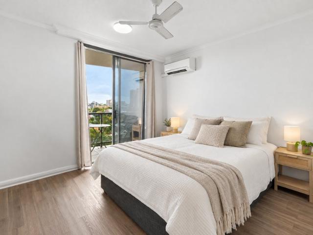 Granny Flat for rent in Kangaroo Point, Greater Brisbane