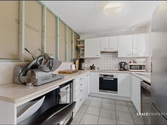 Townhouse for rent in Toombul, Queensland