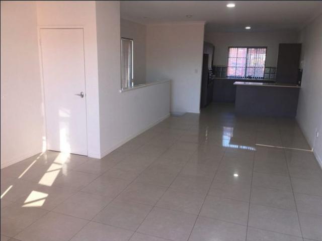 Townhouse for rent in Highgate, Western Australia