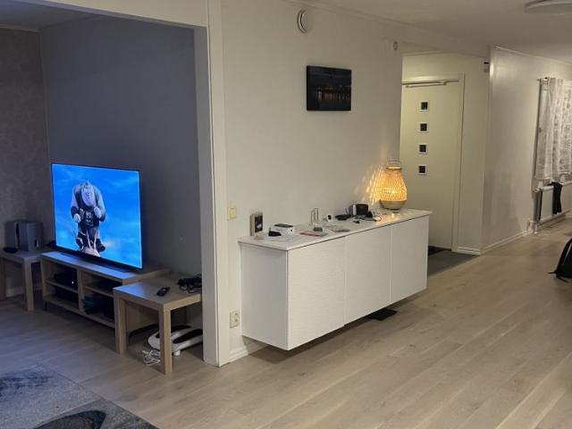 Hus hyra i Ensta, Täby